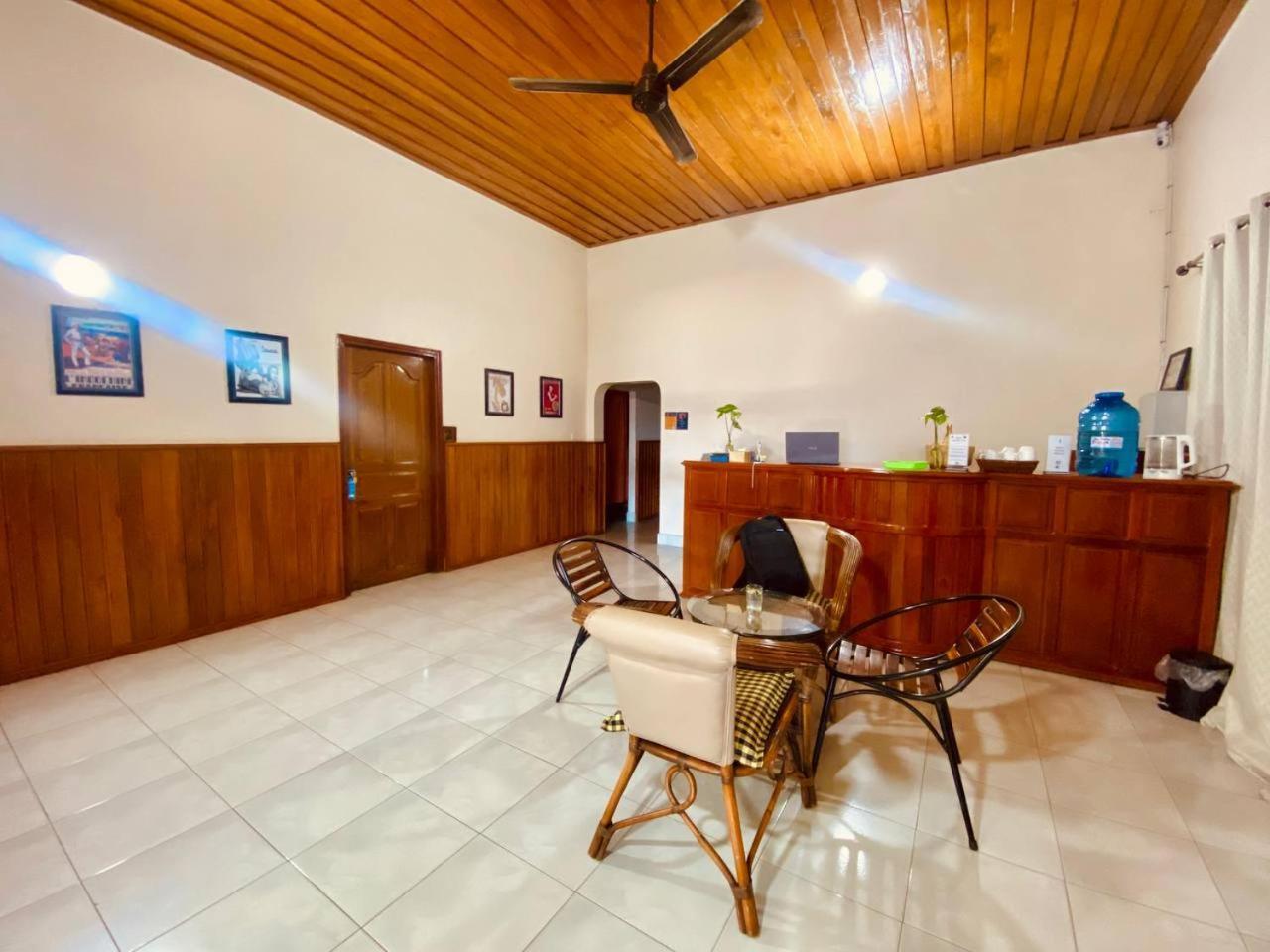 Ecran Riverfront Guesthouse Kampot Εξωτερικό φωτογραφία